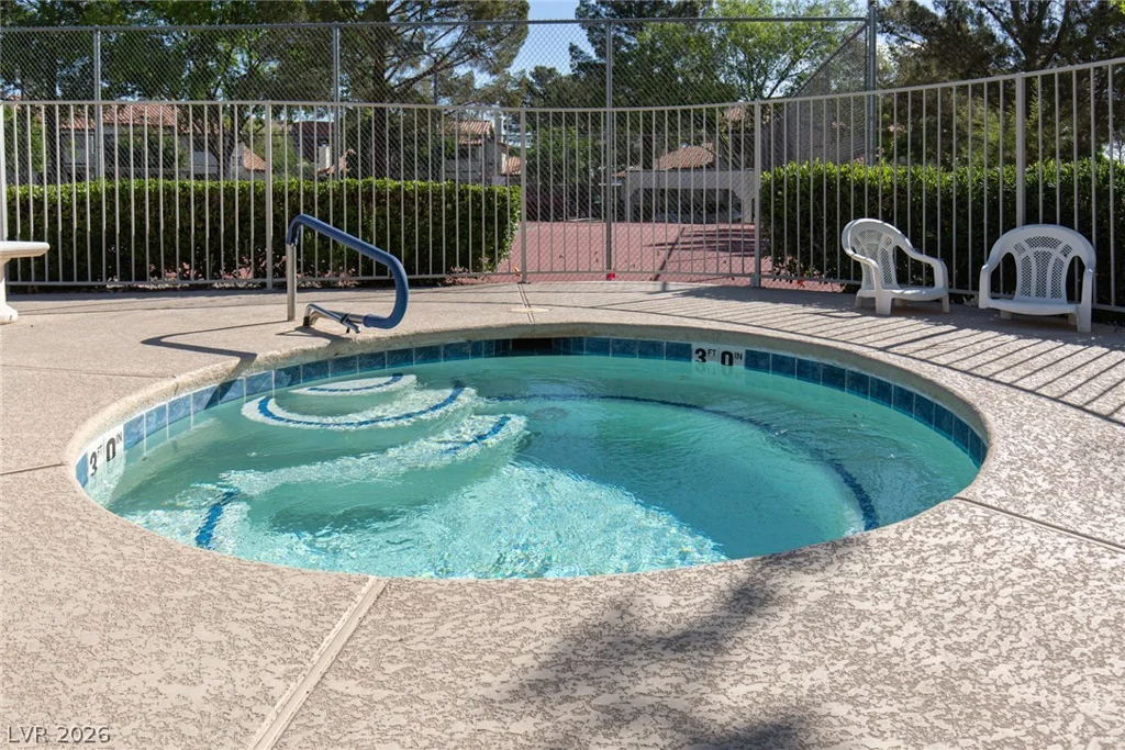 8804 River Pines, Las Vegas, NV 89117