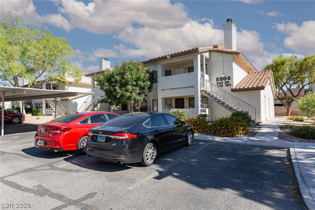 8804 River Pines, Las Vegas, NV 89117