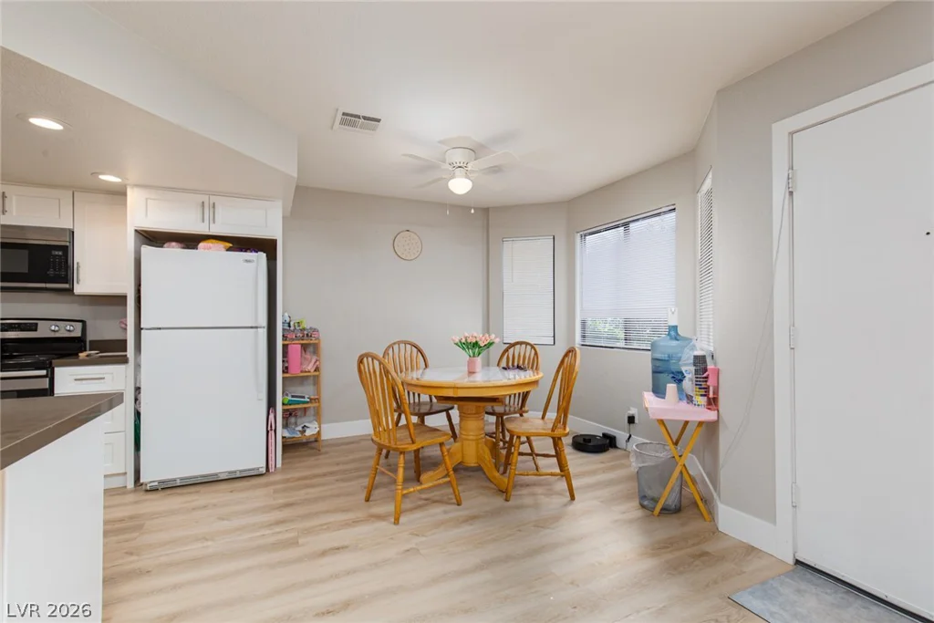 8804 River Pines, Las Vegas, NV 89117