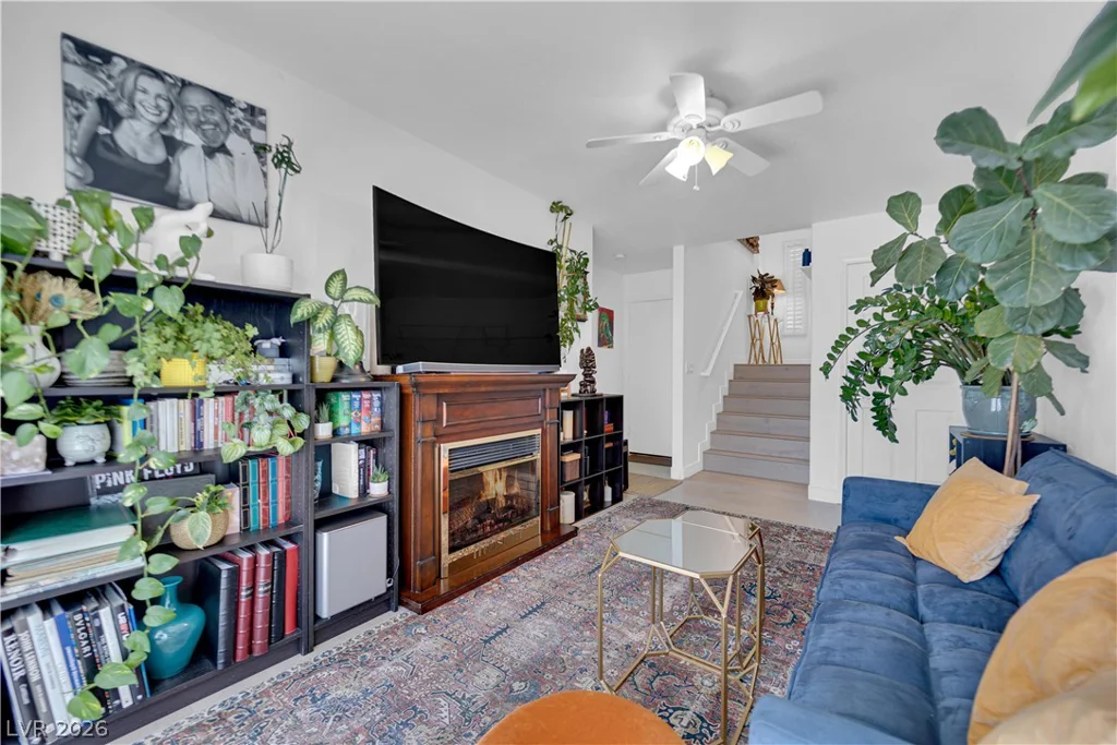 5374 Homeria, Las Vegas, NV 89113
