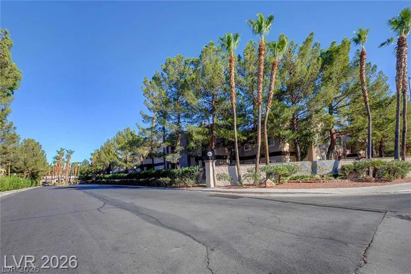 5250 Rainbow, Las Vegas, NV 89118