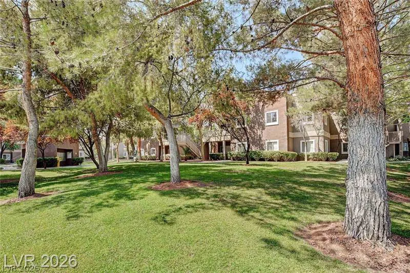 5250 Rainbow, Las Vegas, NV 89118