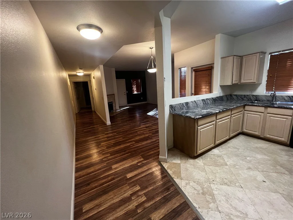 5250 Rainbow, Las Vegas, NV 89118