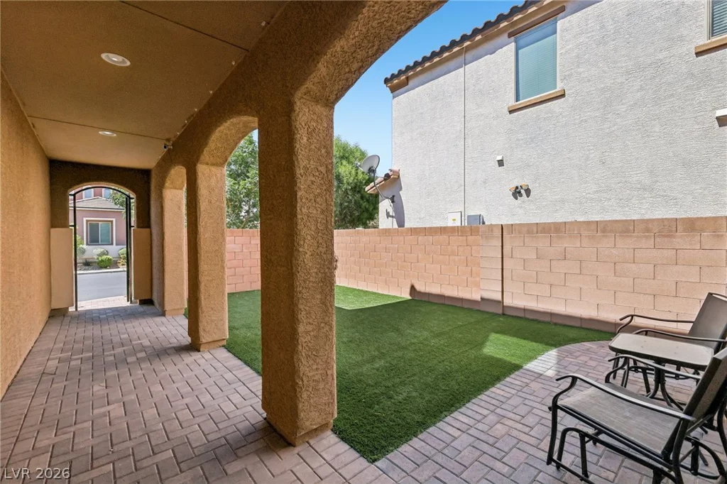 9490 Wild Valley, Las Vegas, NV 89148