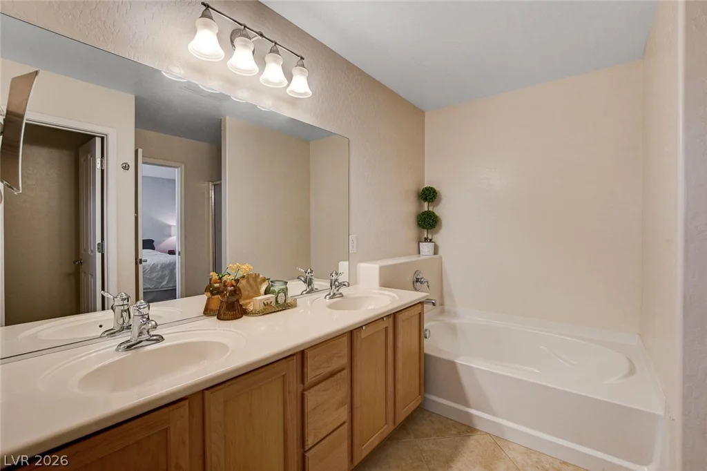 2401 Rue Royale, Henderson, NV 89044