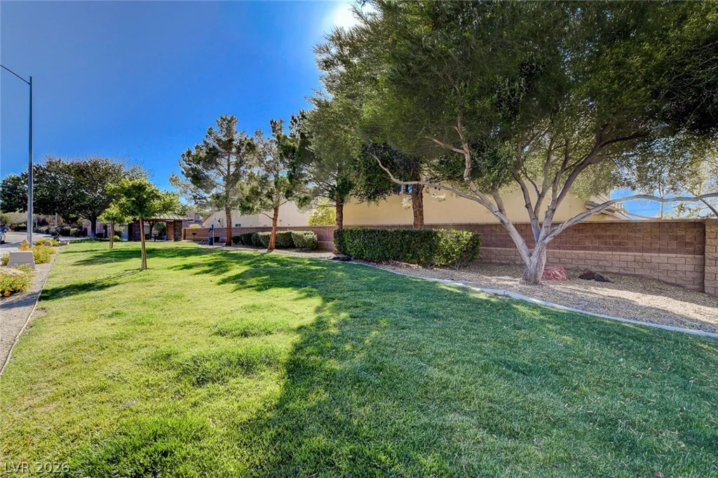 2401 Rue Royale, Henderson, NV 89044