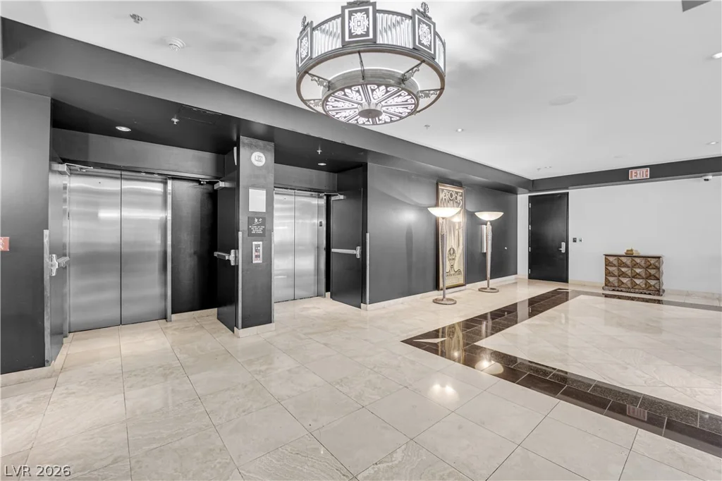 360 Desert Inn, Las Vegas, NV 89109