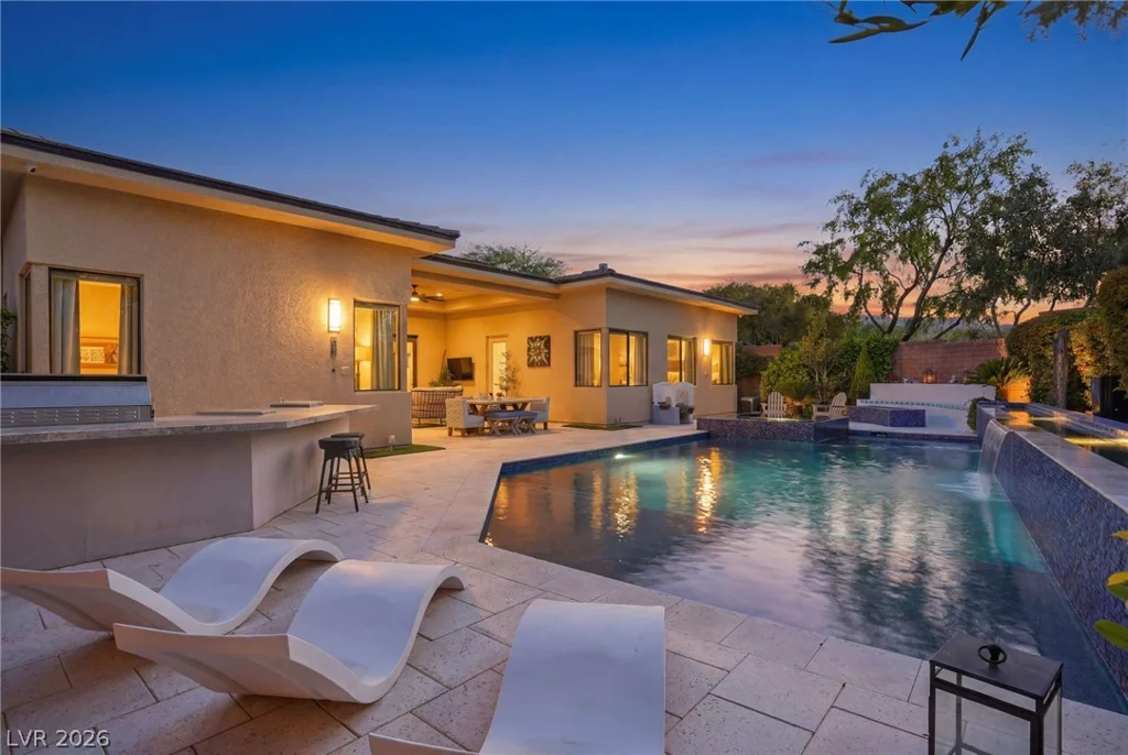 47 Moonfire, Las Vegas, NV 89135