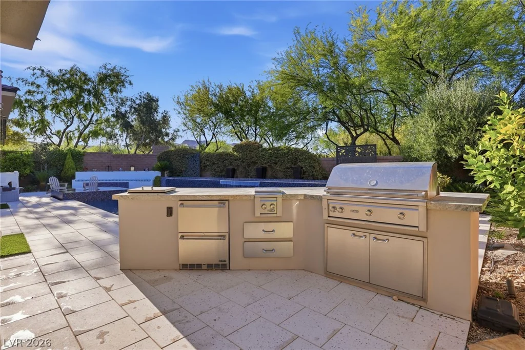 47 Moonfire, Las Vegas, NV 89135