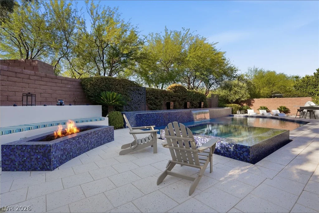 47 Moonfire, Las Vegas, NV 89135