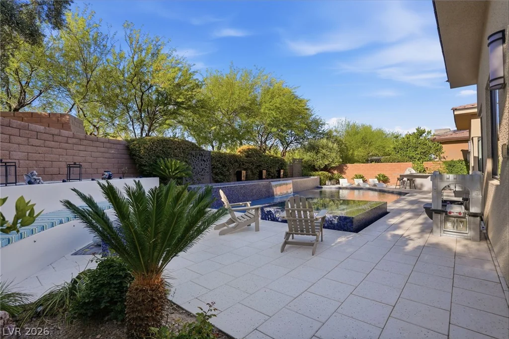 47 Moonfire, Las Vegas, NV 89135