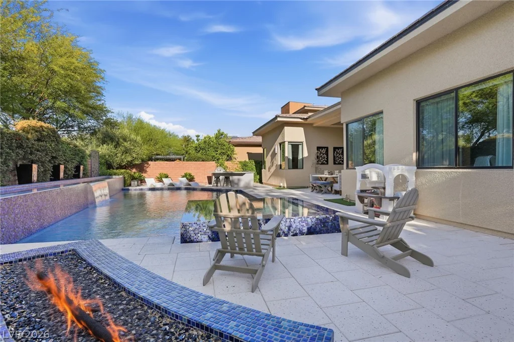 47 Moonfire, Las Vegas, NV 89135