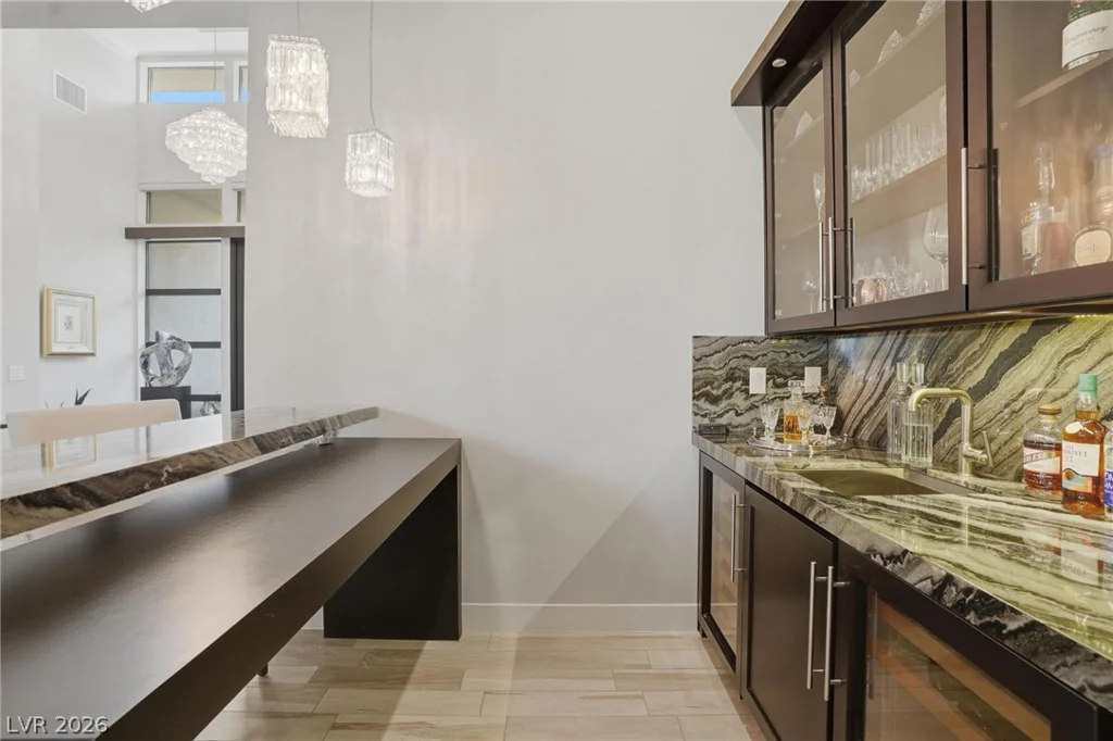 47 Moonfire, Las Vegas, NV 89135
