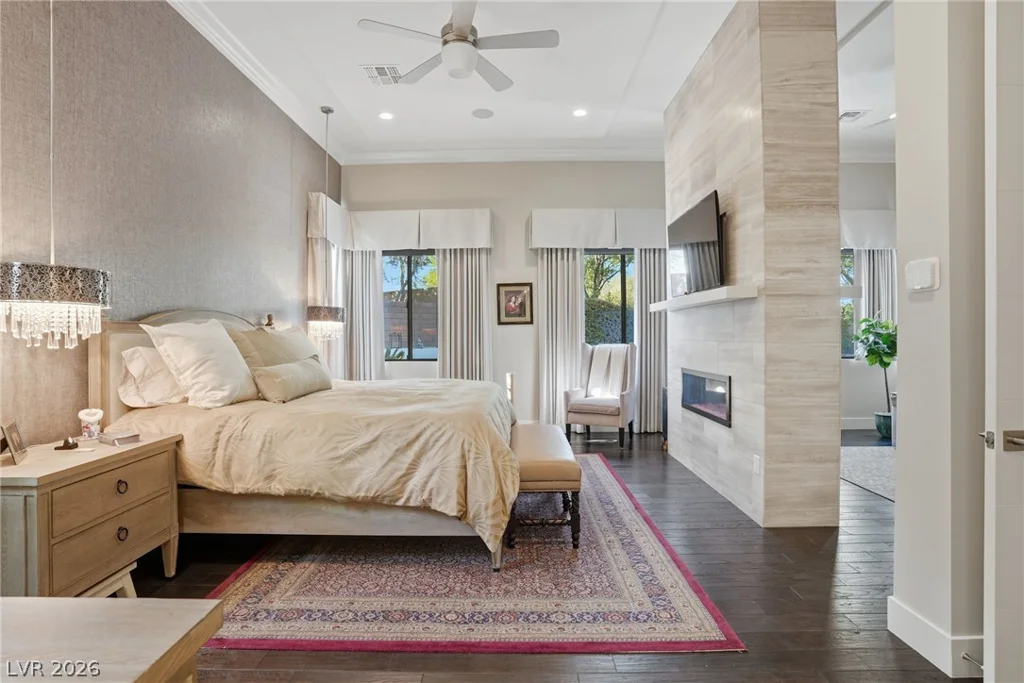 47 Moonfire, Las Vegas, NV 89135