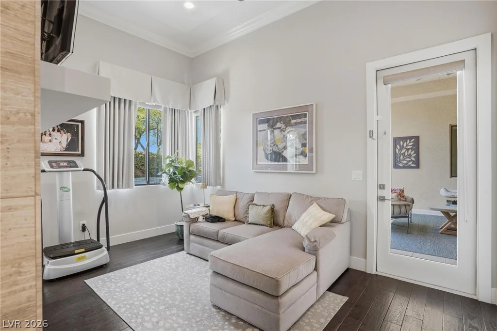 47 Moonfire, Las Vegas, NV 89135