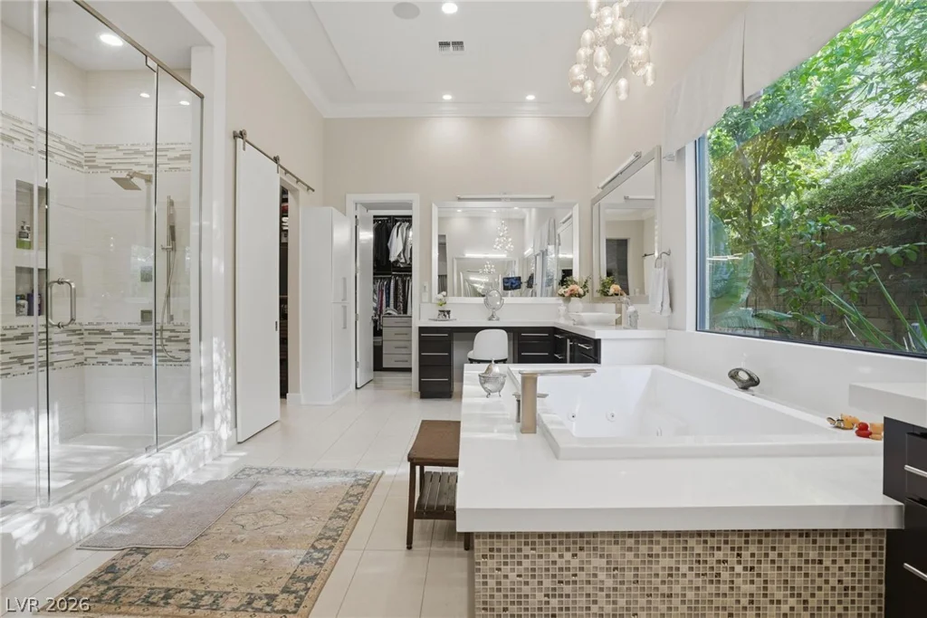 47 Moonfire, Las Vegas, NV 89135