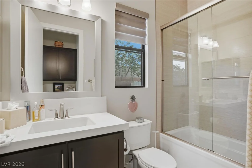 47 Moonfire, Las Vegas, NV 89135