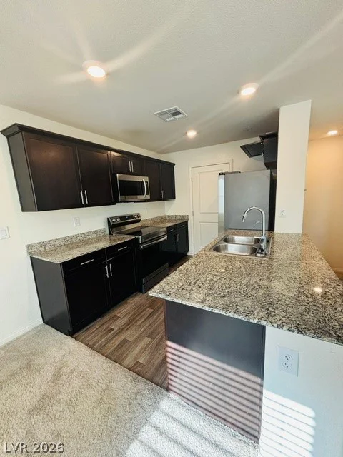 6952 Midnight Bronze, North Las Vegas, NV 89086