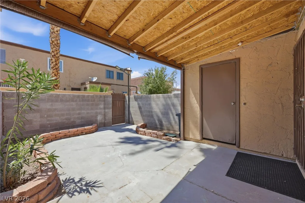 5626 Lake Mead, Las Vegas, NV 89108