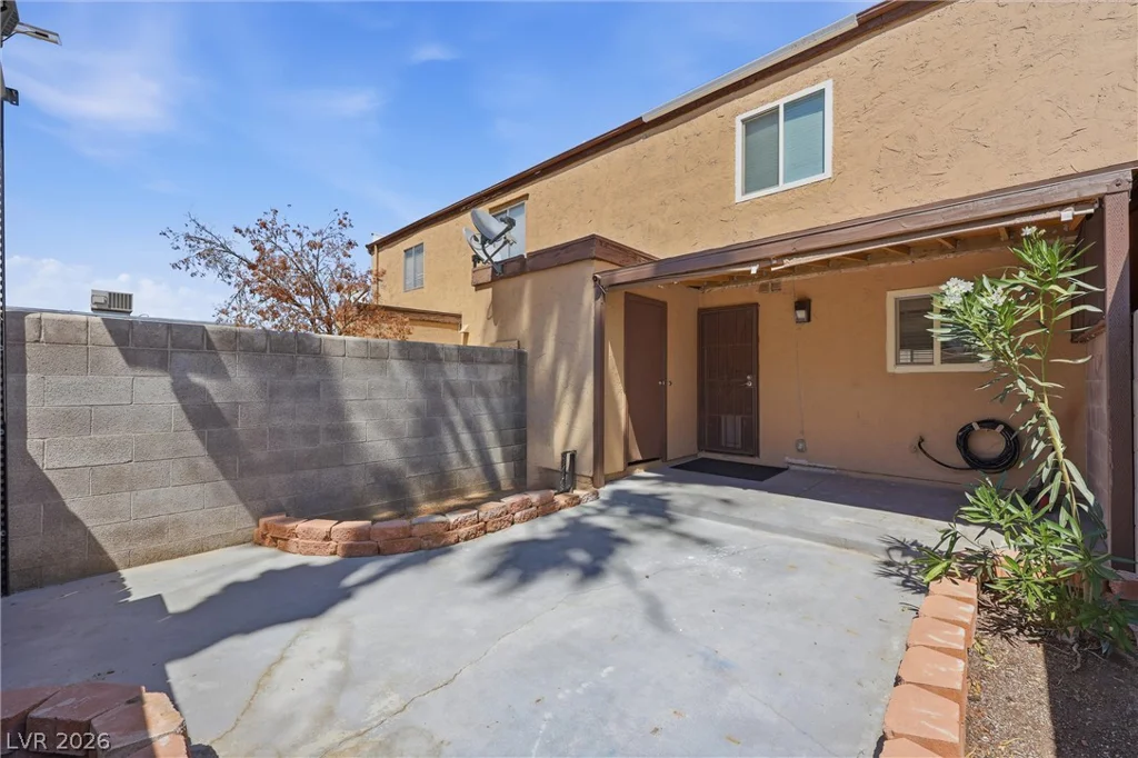 5626 Lake Mead, Las Vegas, NV 89108