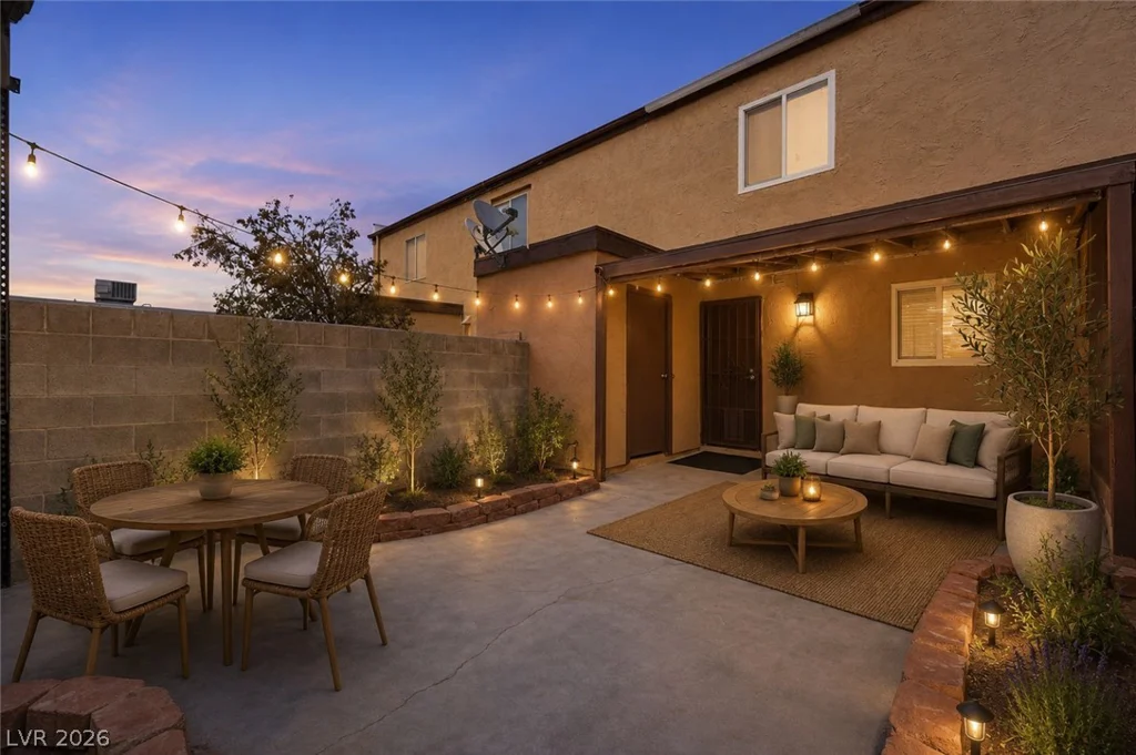 5626 Lake Mead, Las Vegas, NV 89108