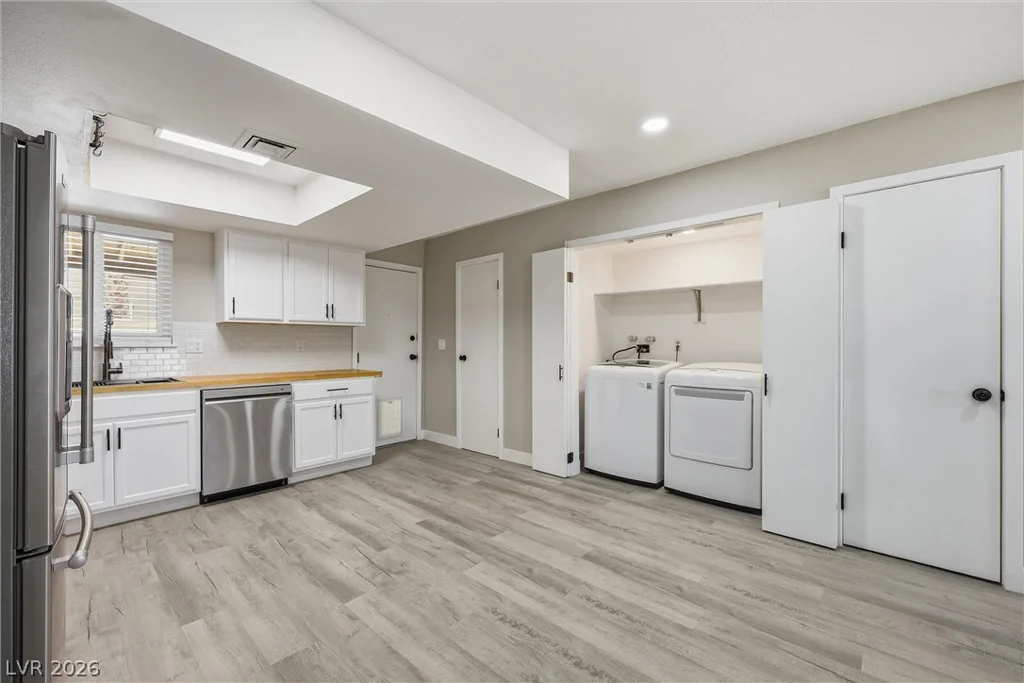 5626 Lake Mead, Las Vegas, NV 89108