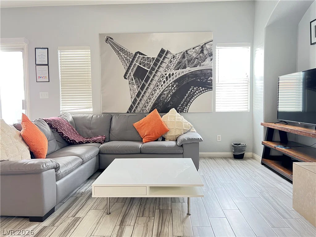 8316 Valleybreeze, Las Vegas, NV 89129