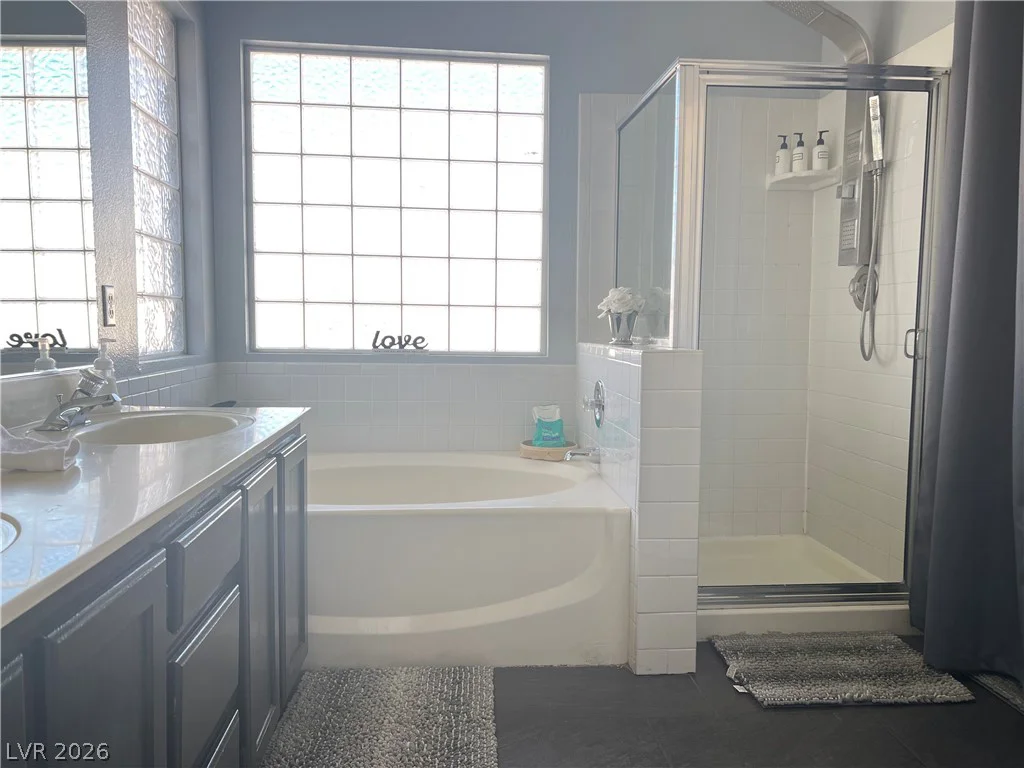 8316 Valleybreeze, Las Vegas, NV 89129