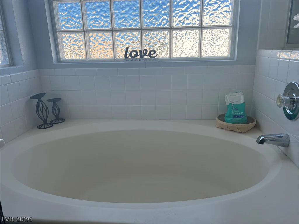 8316 Valleybreeze, Las Vegas, NV 89129