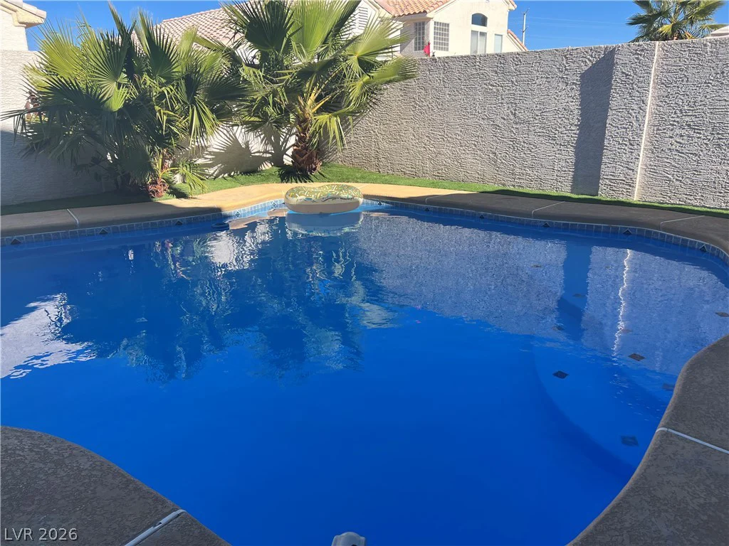 8316 Valleybreeze, Las Vegas, NV 89129