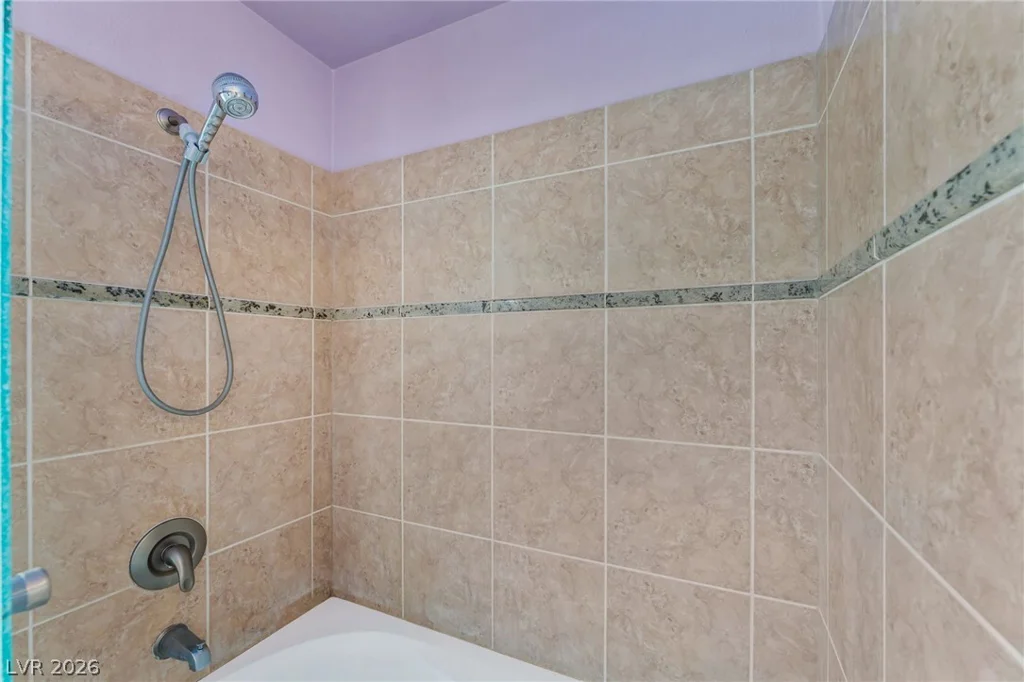 9021 Feather River, Las Vegas, NV 89117