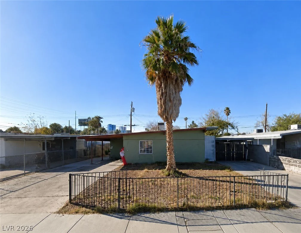 2400 Pardee, Las Vegas, NV 89104