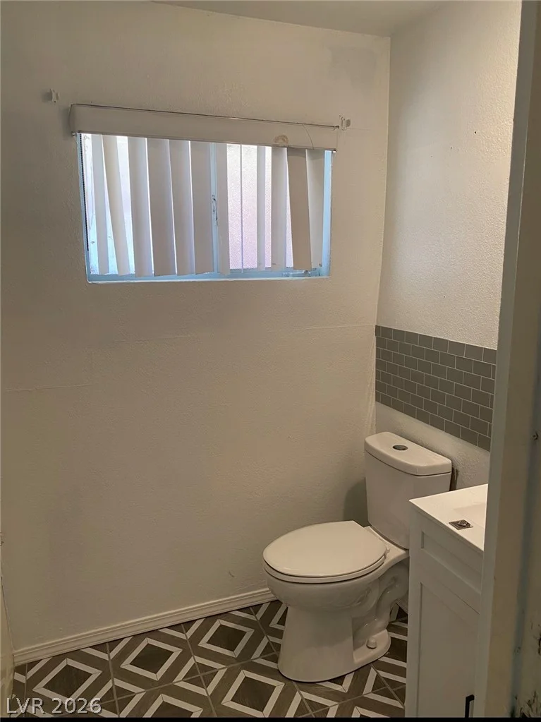 2400 Pardee, Las Vegas, NV 89104
