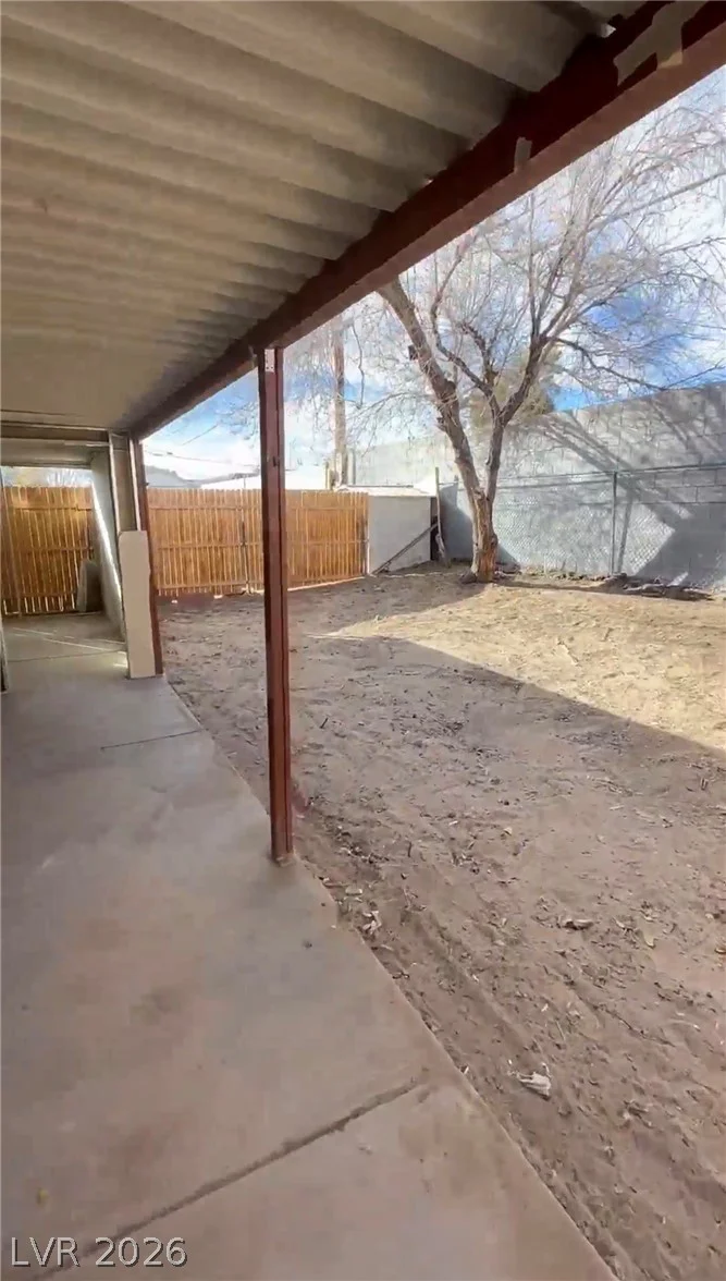 2400 Pardee, Las Vegas, NV 89104