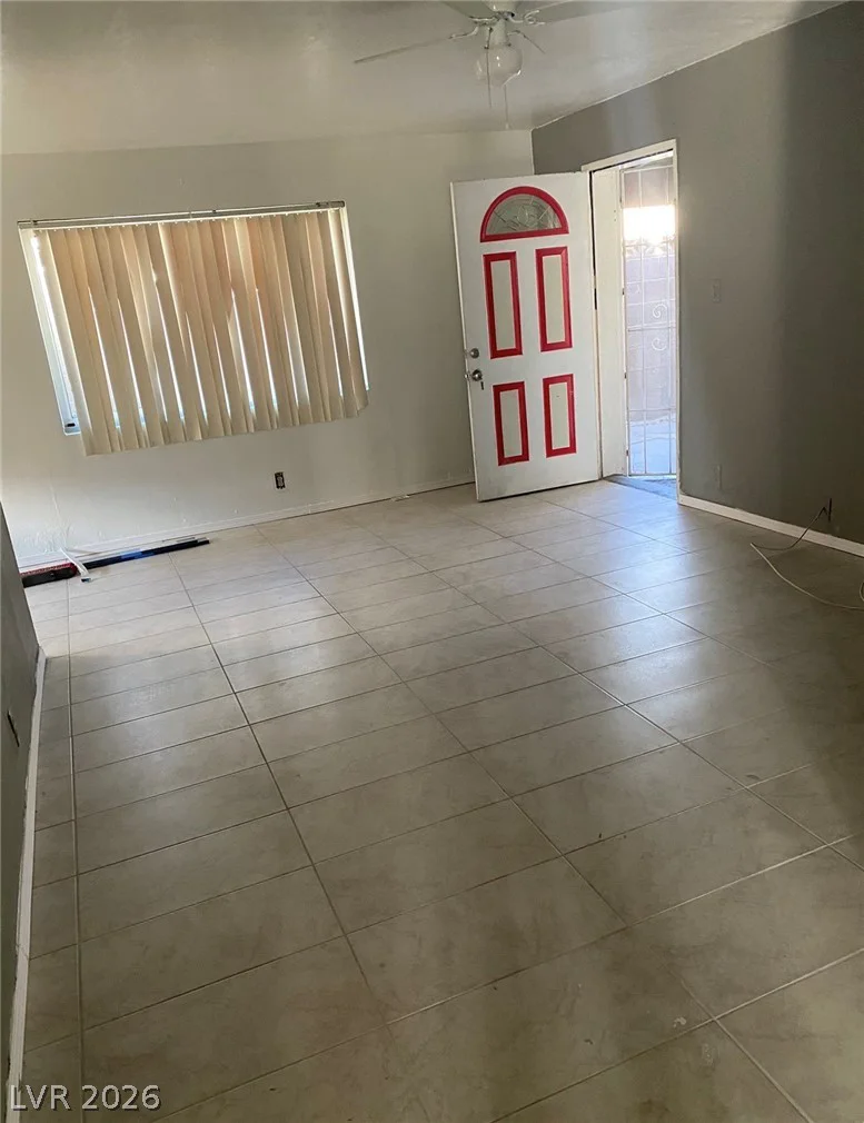 2400 Pardee, Las Vegas, NV 89104