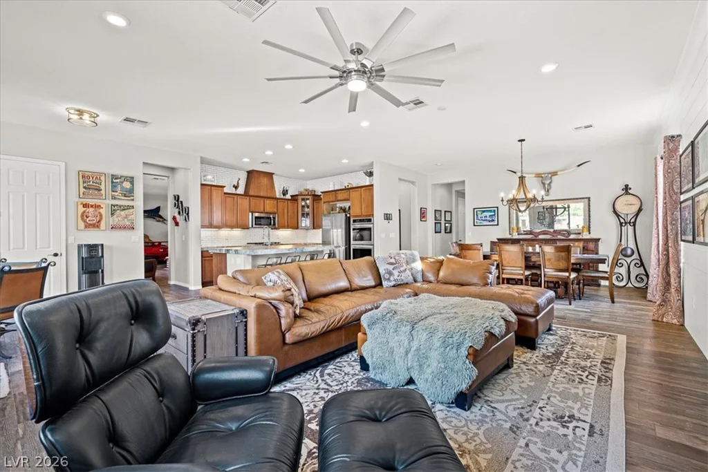7100 Via Campanile, Las Vegas, NV 89131