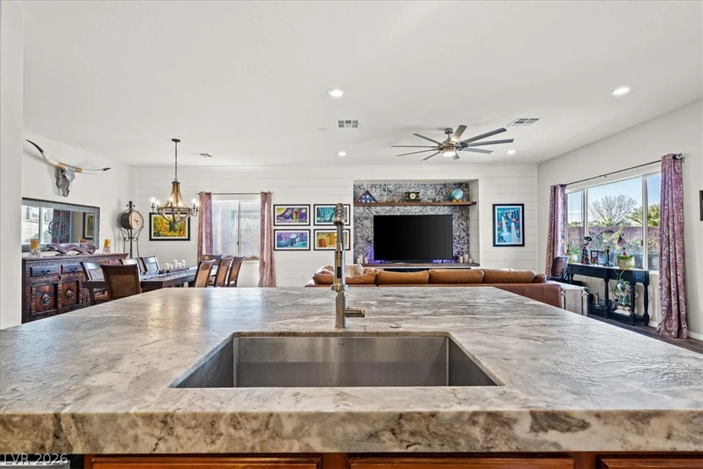 7100 Via Campanile, Las Vegas, NV 89131