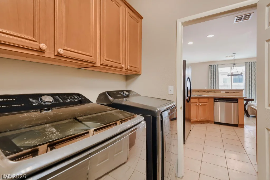3925 Prescott Pines, Las Vegas, NV 89108