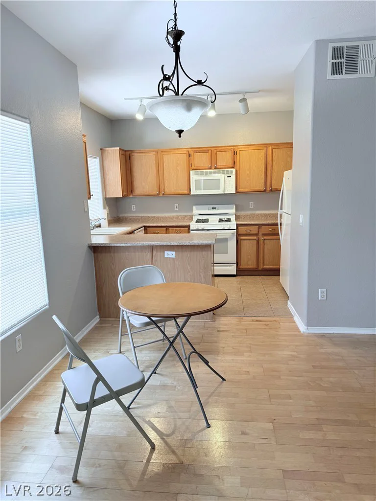 3850 Juno Beach, Las Vegas, NV 89129