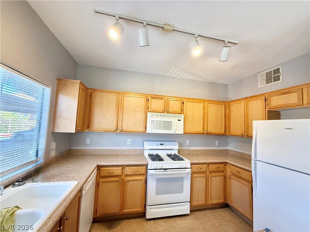 3850 Juno Beach, Las Vegas, NV 89129