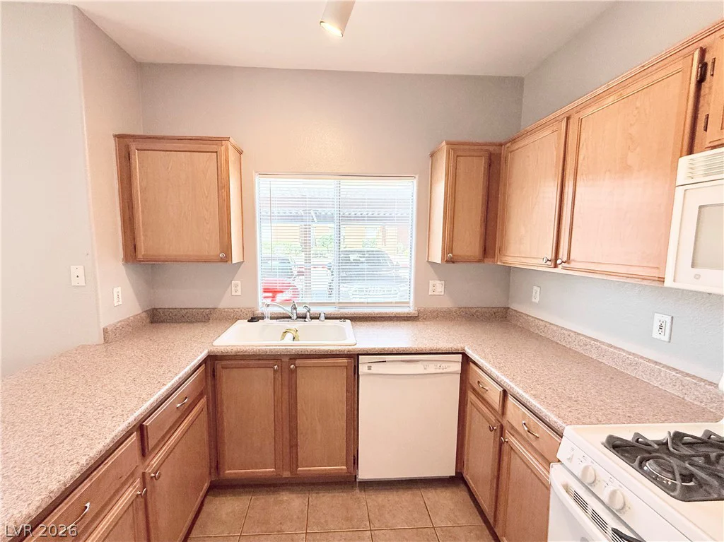 3850 Juno Beach, Las Vegas, NV 89129