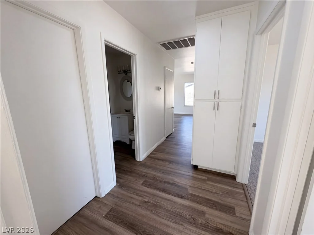 4018 Shady Oak, Las Vegas, NV 89115