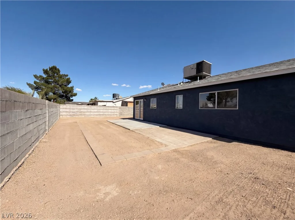 4018 Shady Oak, Las Vegas, NV 89115
