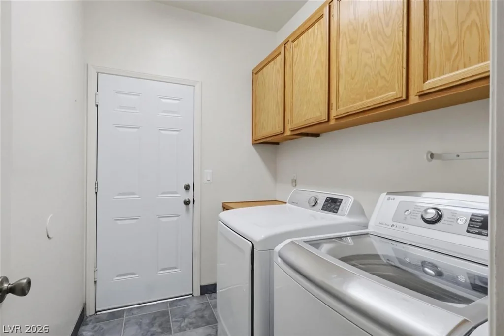 8243 Lone Feather, Las Vegas, NV 89123
