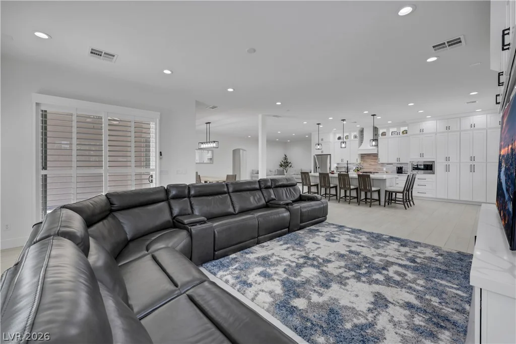 7364 Parading Pokey, Las Vegas, NV 89131