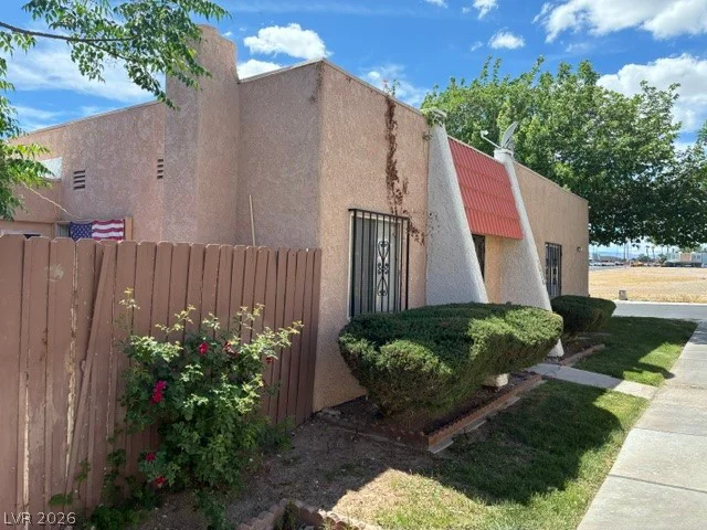 3638 Villa Knolls East, Las Vegas, NV 89120