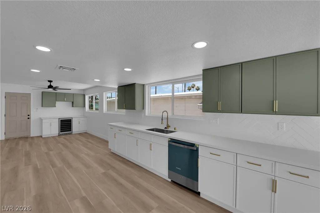 1524 Bonita, Las Vegas, NV 89104