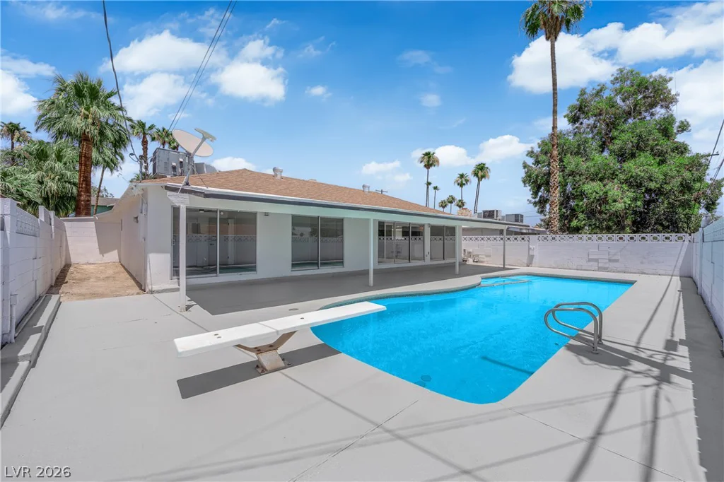 1524 Bonita, Las Vegas, NV 89104