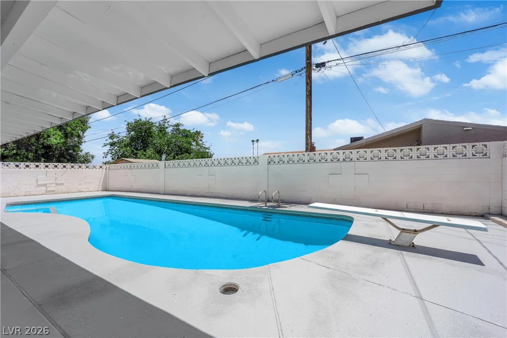 1524 Bonita, Las Vegas, NV 89104
