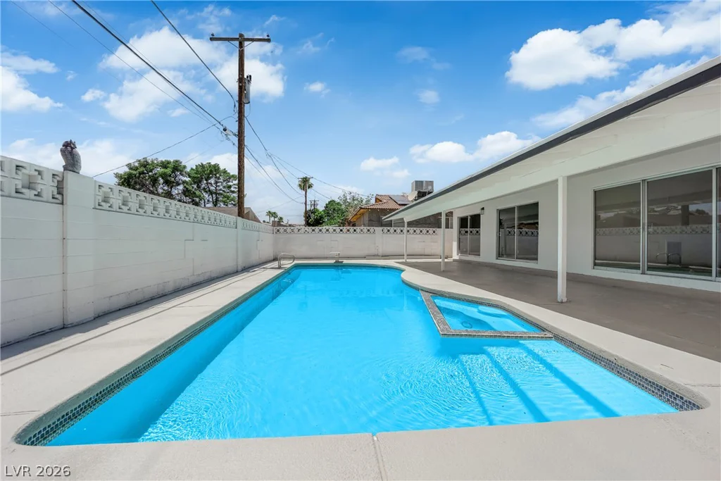 1524 Bonita, Las Vegas, NV 89104